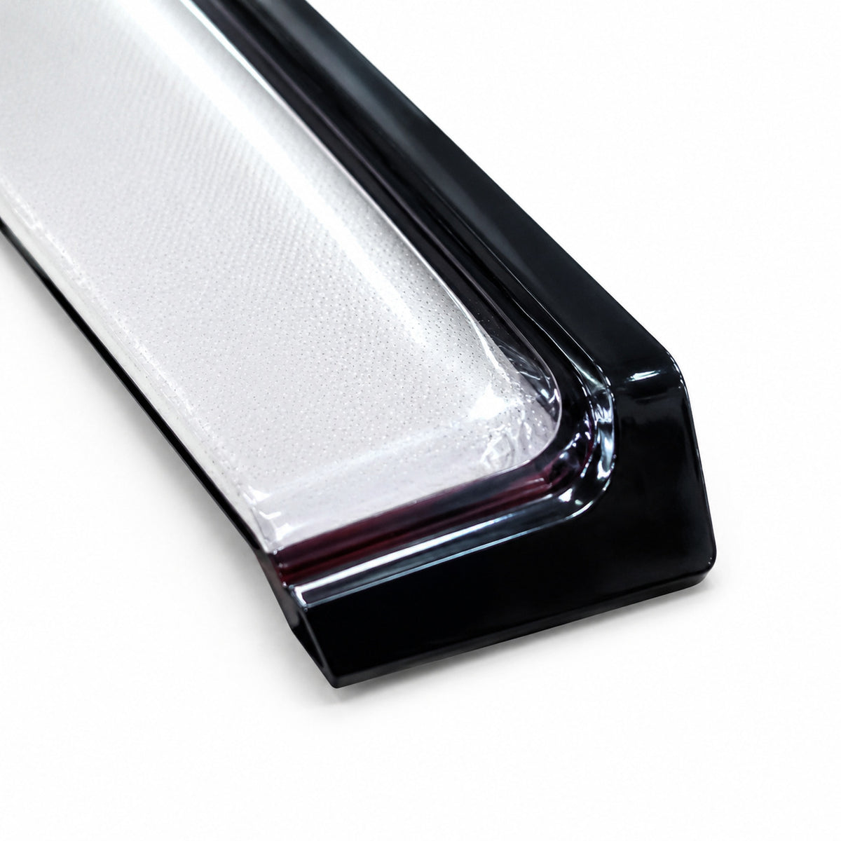 Guardalluvias para Mazda BT-50 2016–2020 — Bicolor — GLL025 — detalle